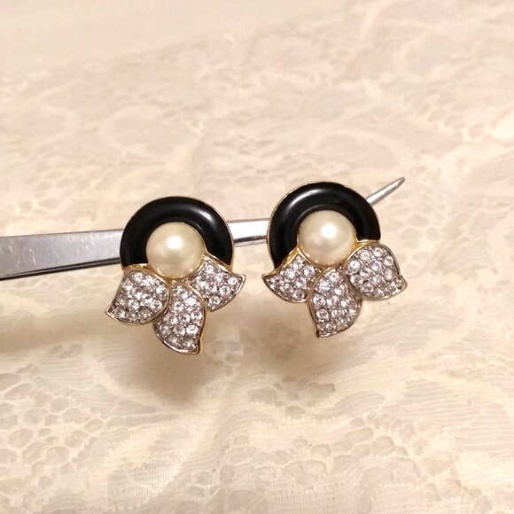 Vintage White Pearl Clear Cubic Zirconia Gold Tone Earrings Pendant - Picture 4 of 16